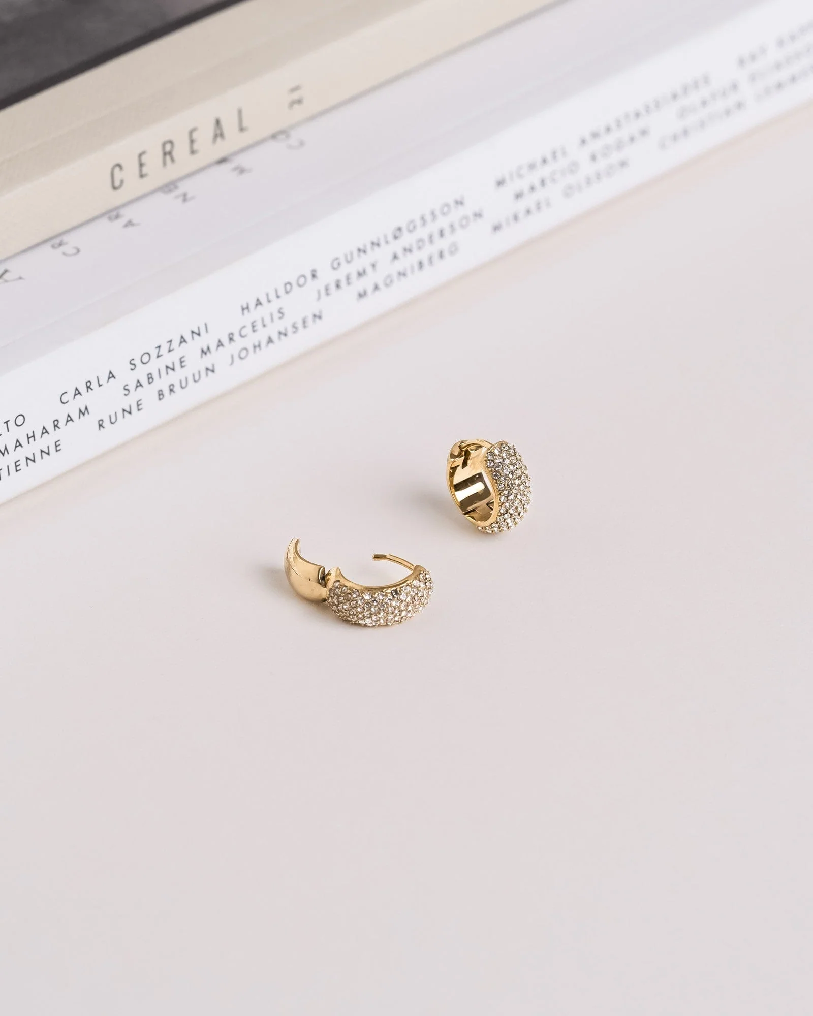 Amour Hoops Small - Image 6