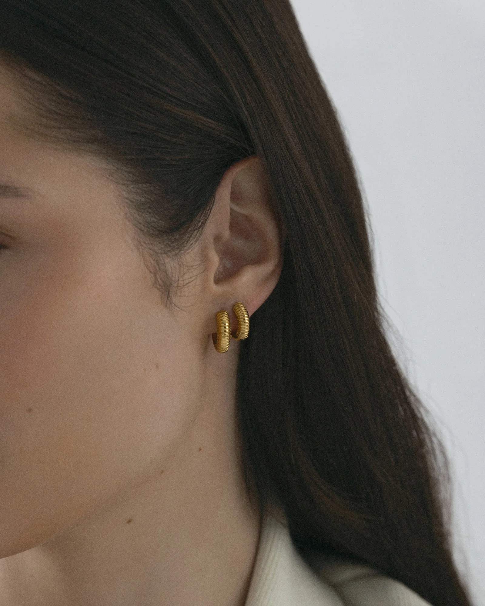 Ribbed Hoops Small - Image 6