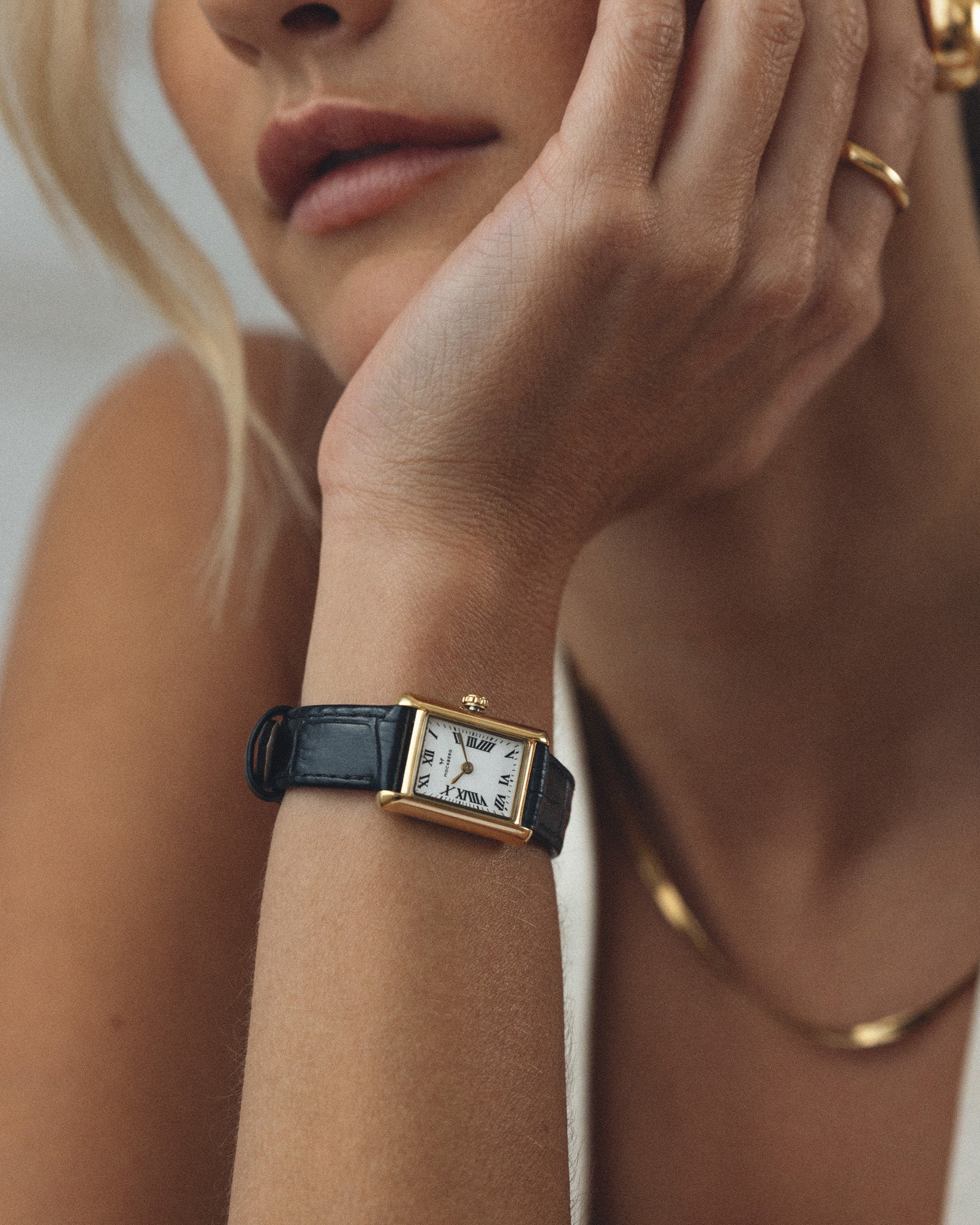 Timeless Black Leather Watch - Image 3